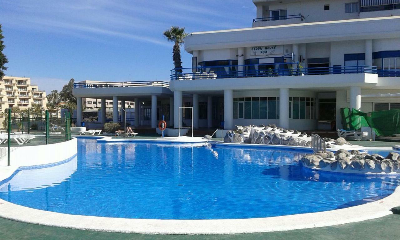 Adeje300, Playa Paraíso Exterior foto