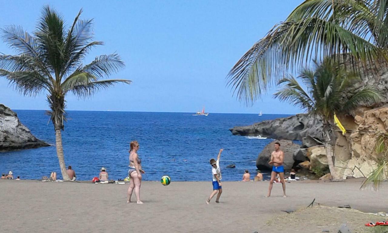 Adeje300, Playa Paraíso Exterior foto